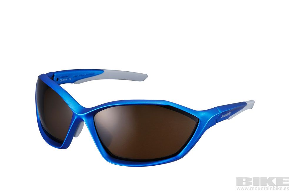 Nuevas zapatillas y gafas Shimano 2014