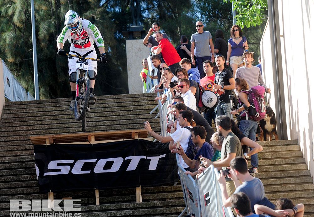 Downhill Urban Barcelona 2013