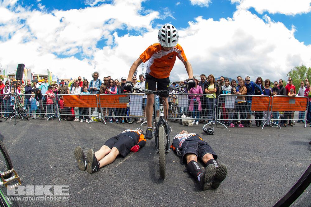 Zona Expo y exhibiciones Test The Best 2014-1