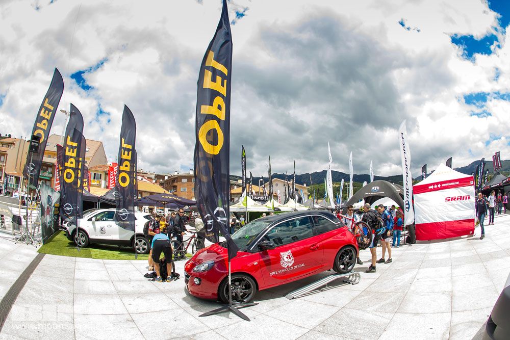 Zona Expo y exhibiciones Test The Best 2014-1