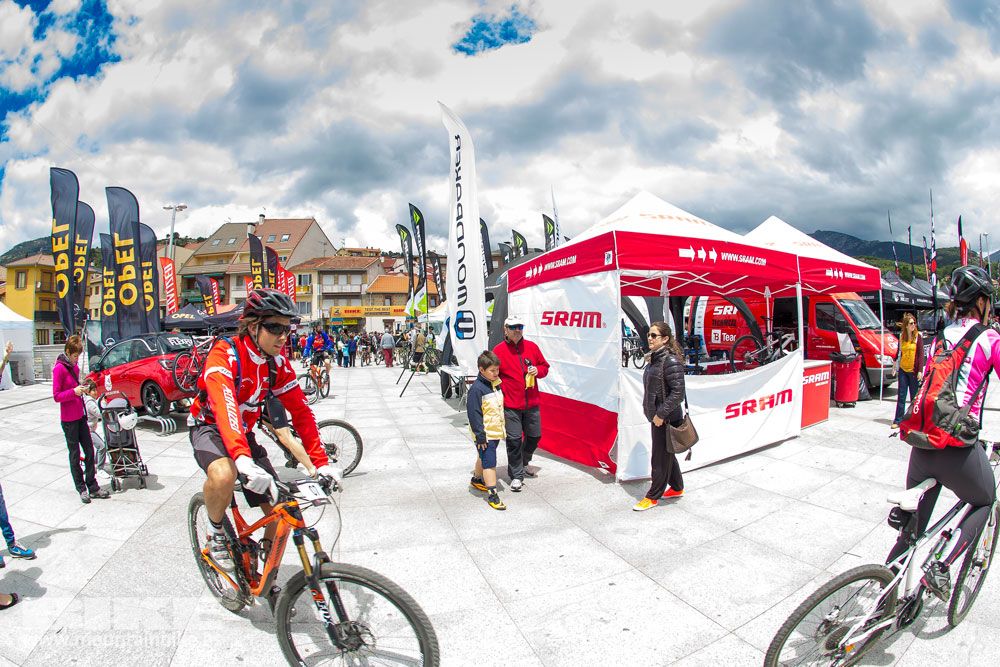 Zona Expo y exhibiciones Test The Best 2014-1