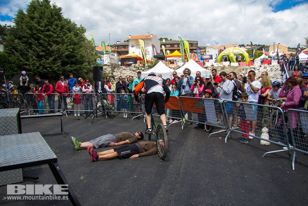 Zona Expo y exhibiciones Test The Best 2014-1