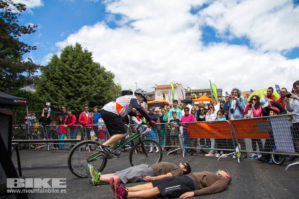 Zona Expo y exhibiciones Test The Best 2014-1