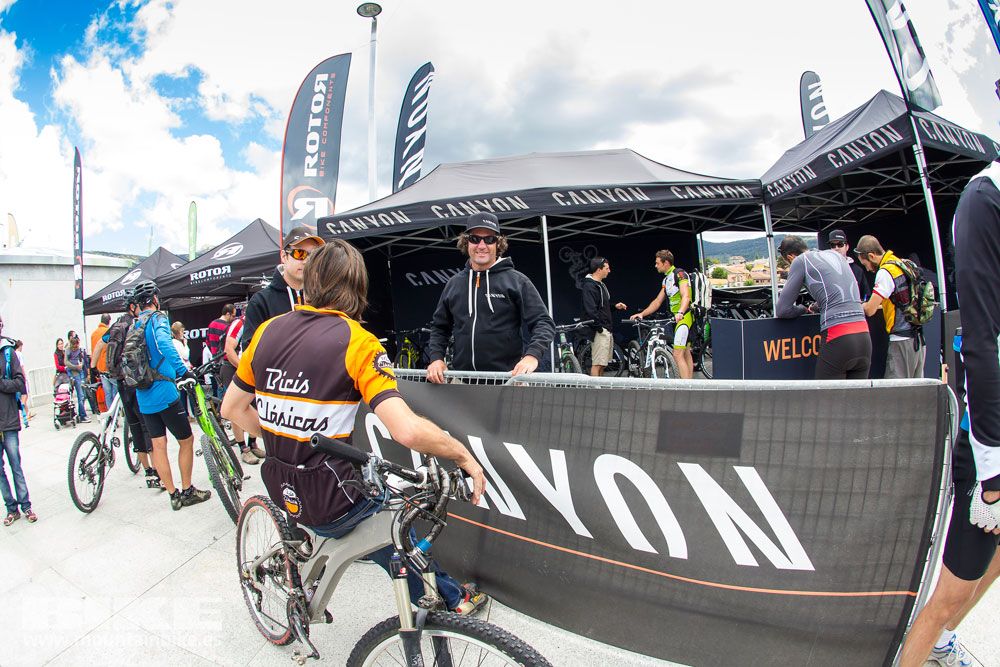 Zona Expo y exhibiciones Test The Best 2014-2