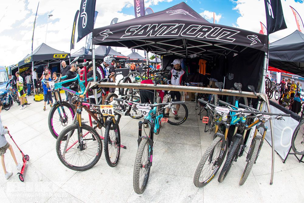 Zona Expo y exhibiciones Test The Best 2014-2