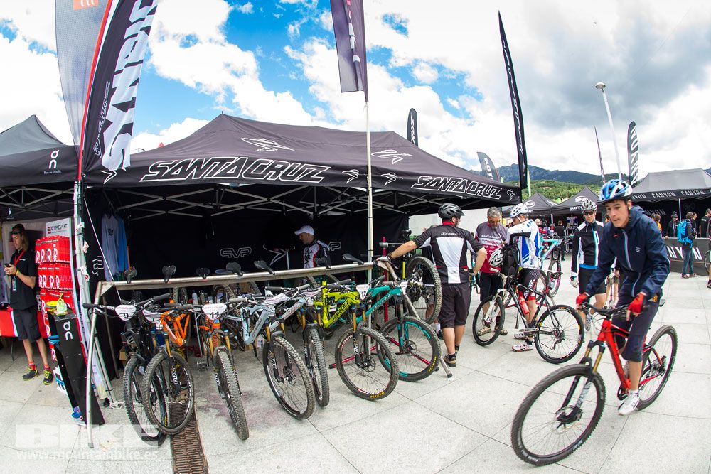 Zona Expo y exhibiciones Test The Best 2014-2