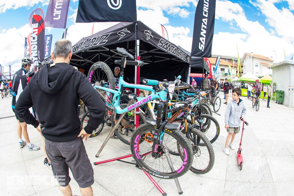 Zona Expo y exhibiciones Test The Best 2014-2
