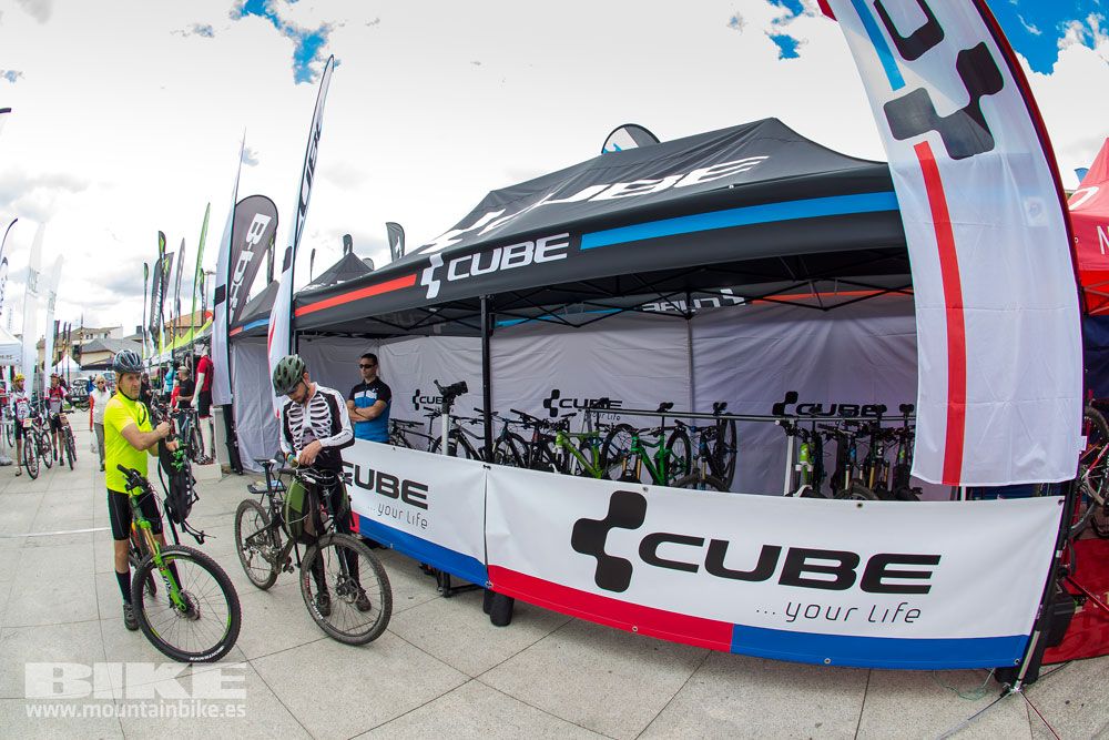 Zona Expo y exhibiciones Test The Best 2014-2