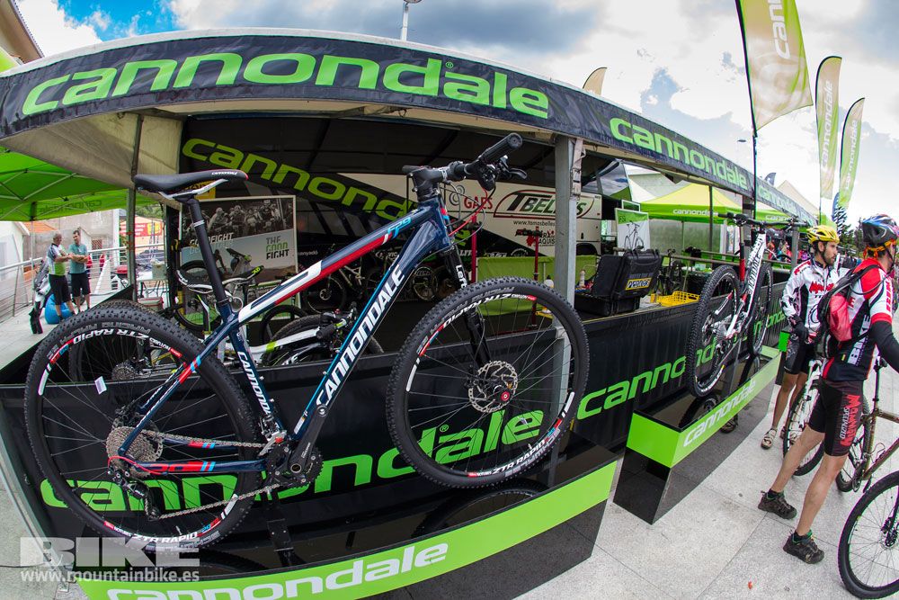 Zona Expo y exhibiciones Test The Best 2014-2