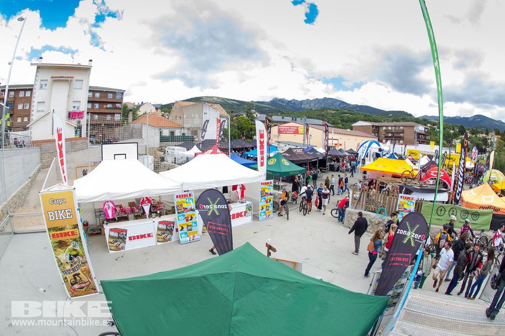 Zona Expo y exhibiciones Test The Best 2014-3