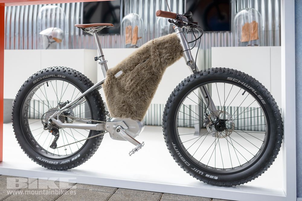Eurobike 2014: Fat Bikes