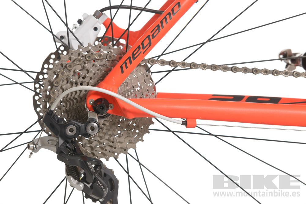 Prueba Megamo Natural 10 2015