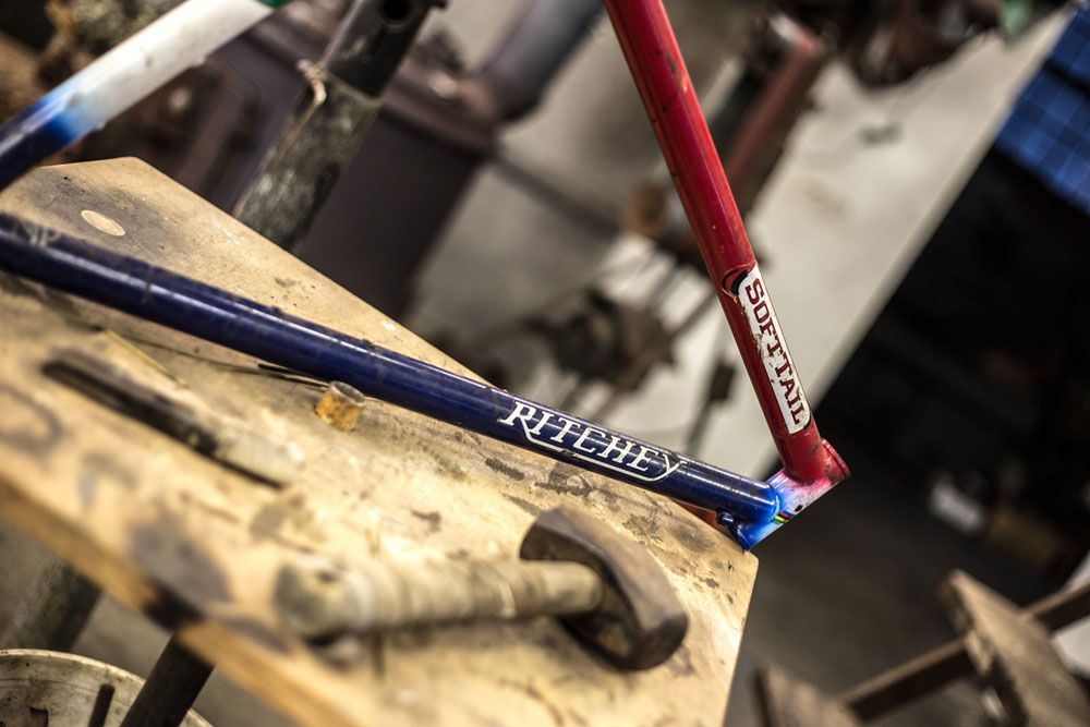 Vídeo: Nino Schurter. #HuntForGlory. Cap. 5 (Making-of)
