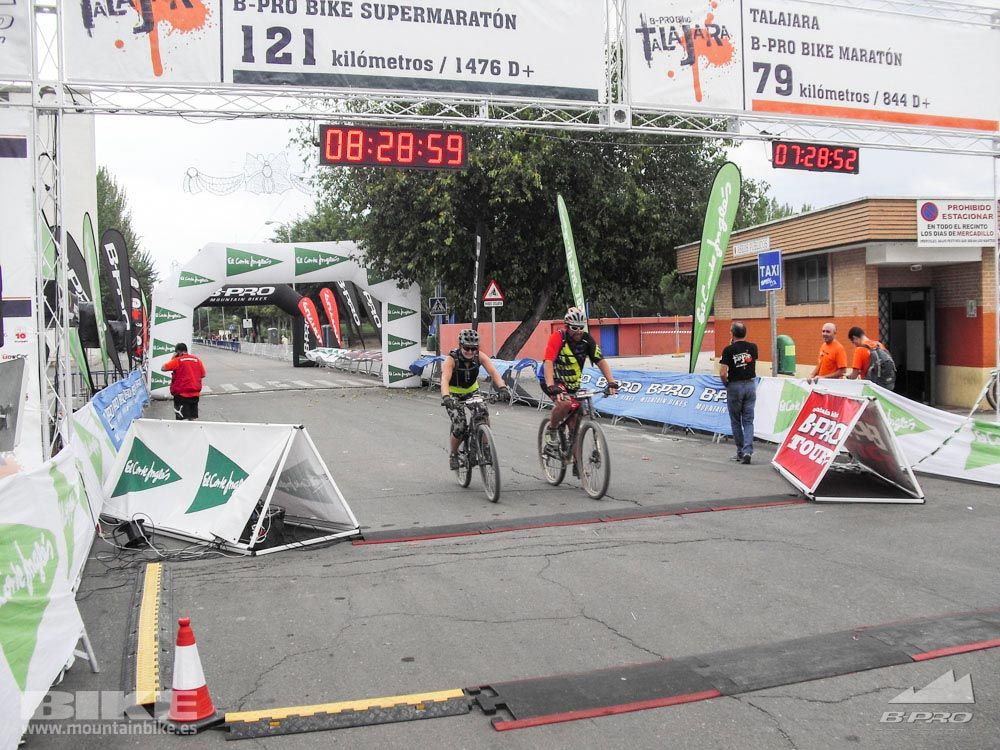 TALAJARA 2015 Galería 32. META a partir de 6:25 recorrido corto