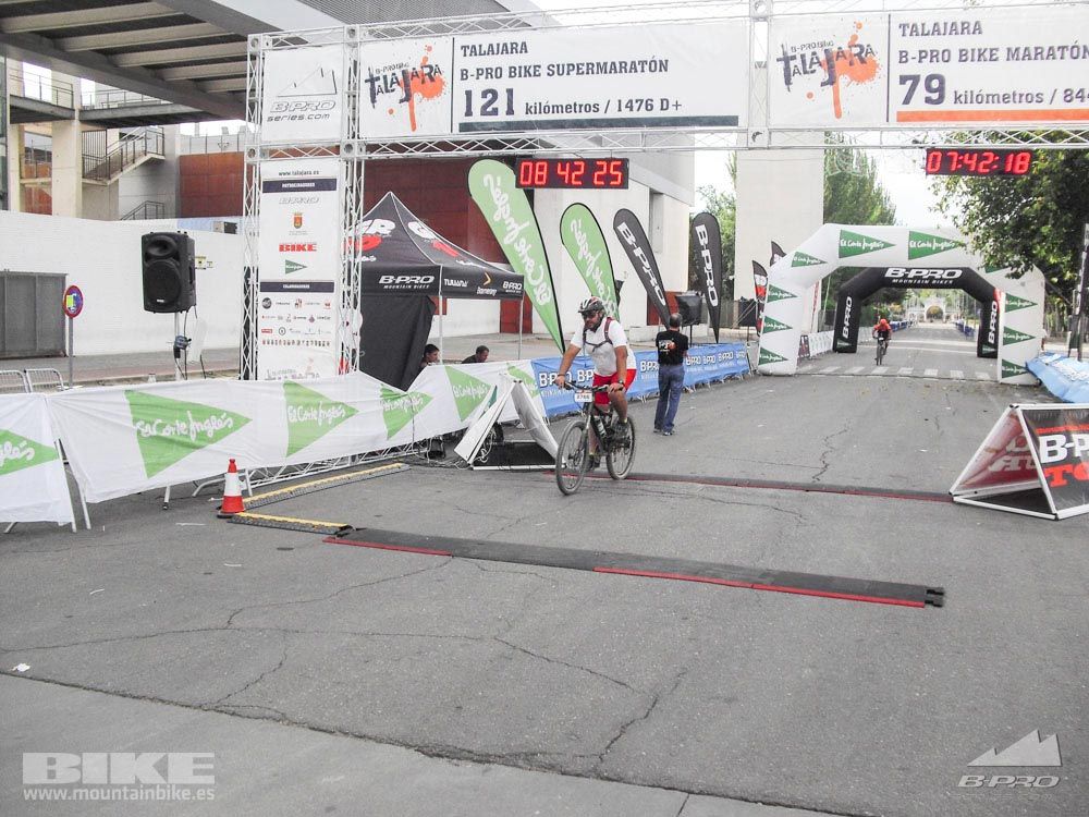 TALAJARA 2015 Galería 32. META a partir de 6:25 recorrido corto