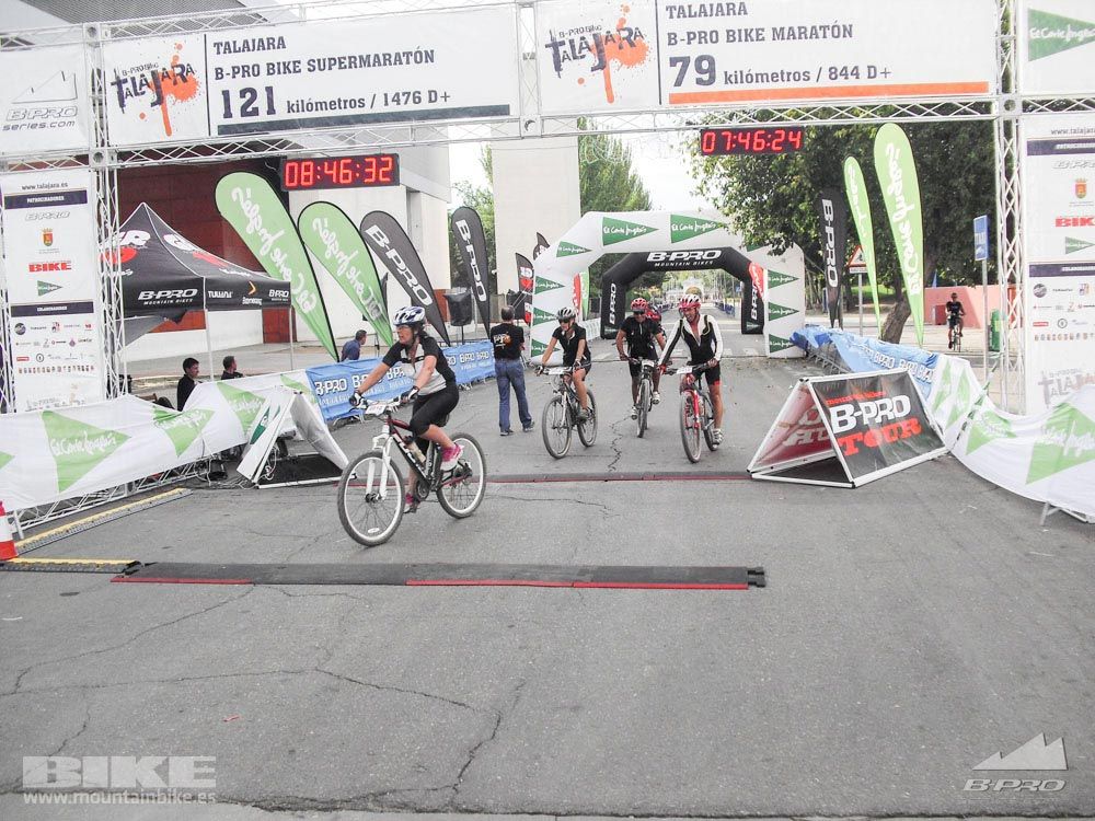 TALAJARA 2015 Galería 32. META a partir de 6:25 recorrido corto