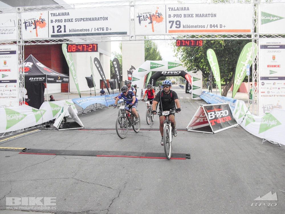 TALAJARA 2015 Galería 32. META a partir de 6:25 recorrido corto