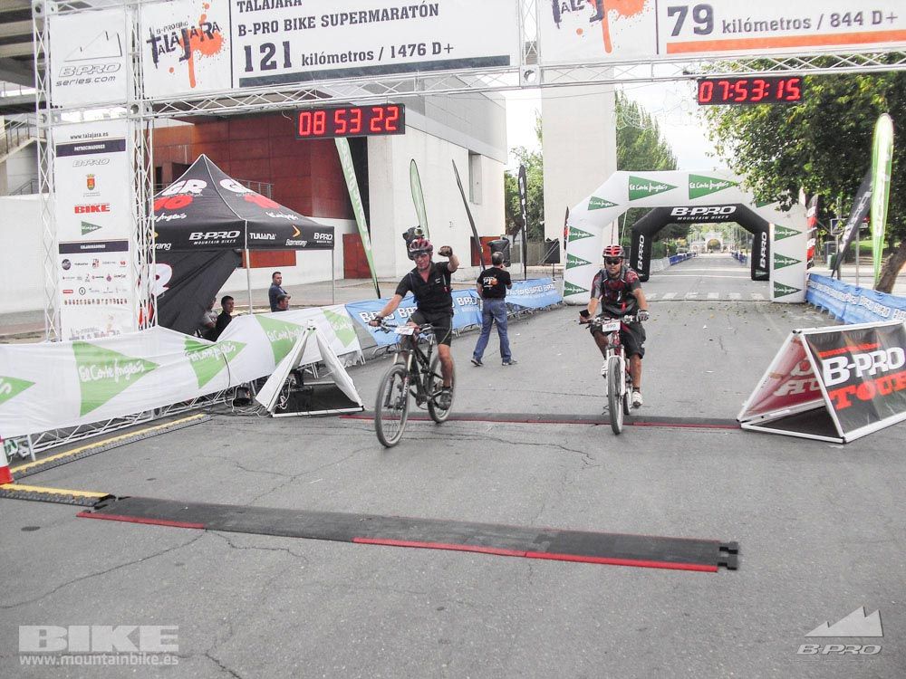 TALAJARA 2015 Galería 32. META a partir de 6:25 recorrido corto