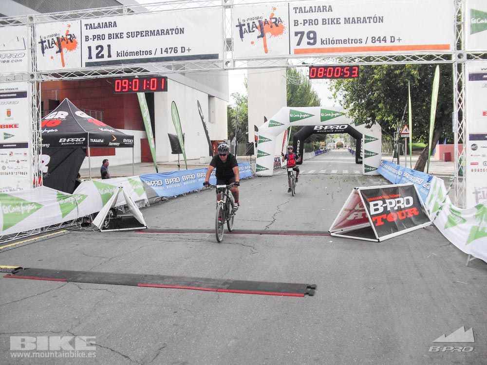 TALAJARA 2015 Galería 32. META a partir de 6:25 recorrido corto