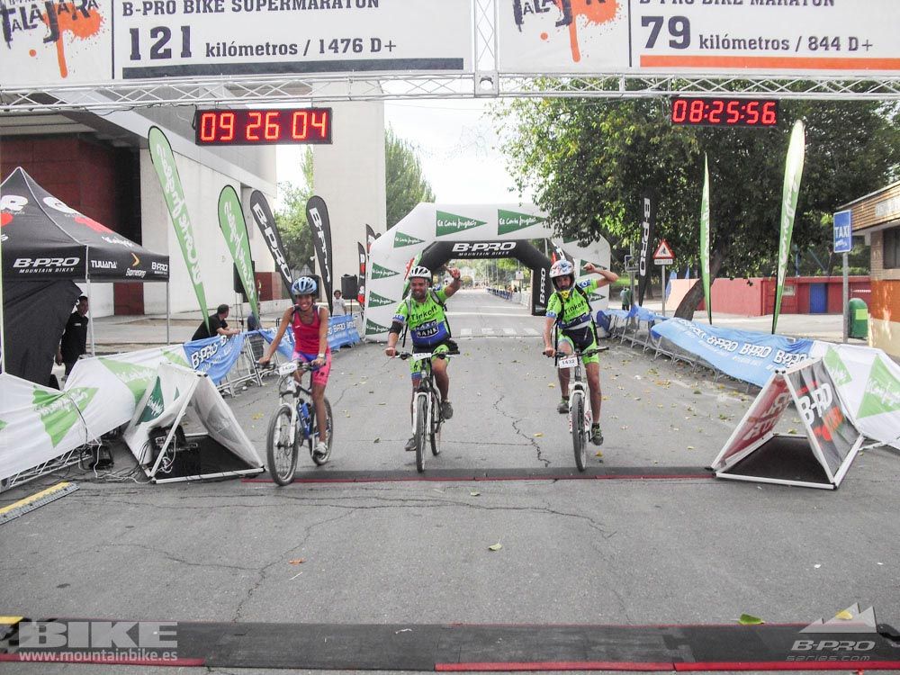 TALAJARA 2015 Galería 32. META a partir de 6:25 recorrido corto