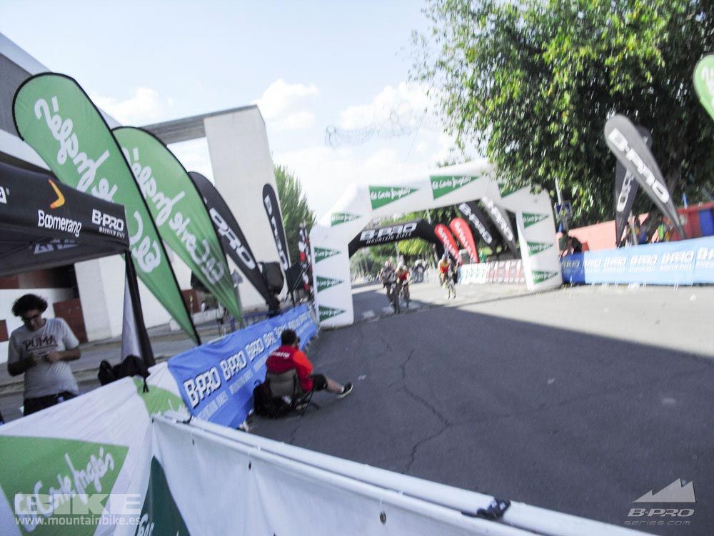 TALAJARA 2015 Galería 32. META a partir de 6:25 recorrido corto