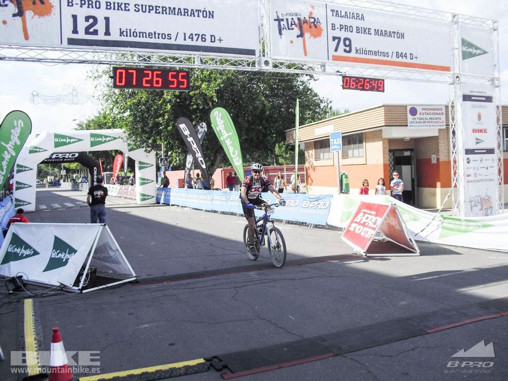 TALAJARA 2015 Galería 32. META a partir de 6:25 recorrido corto