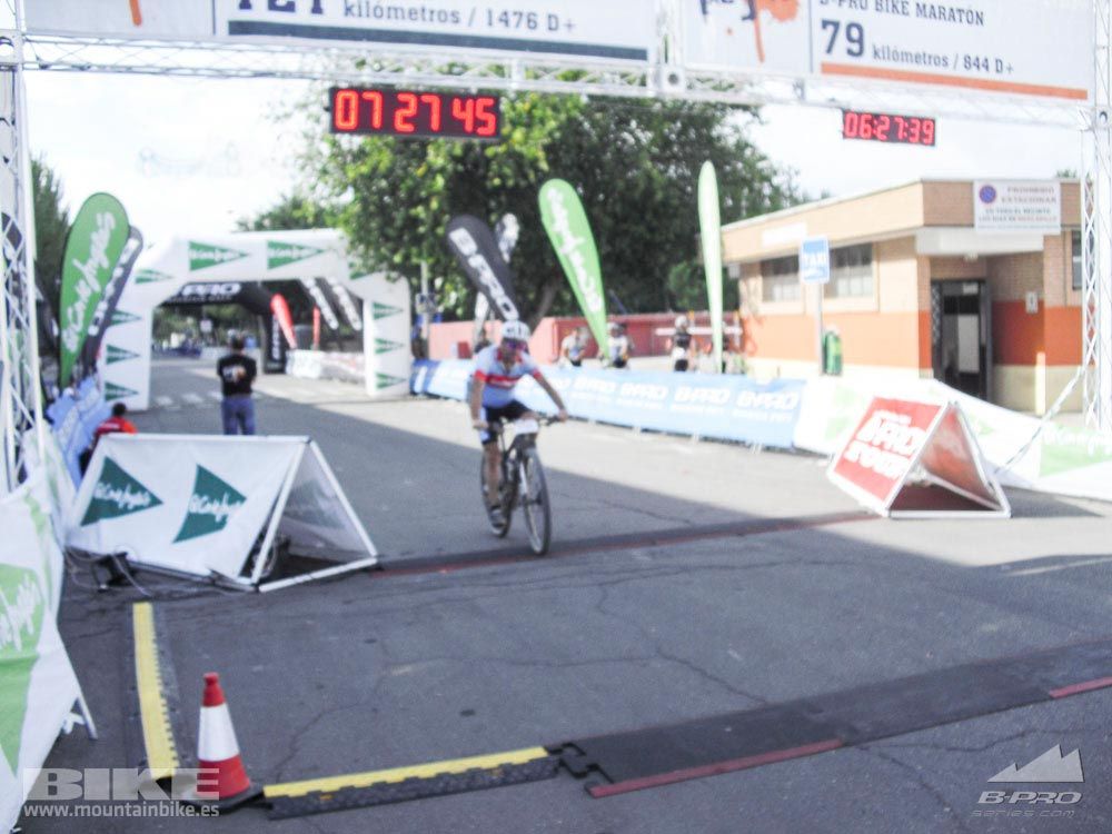 TALAJARA 2015 Galería 32. META a partir de 6:25 recorrido corto