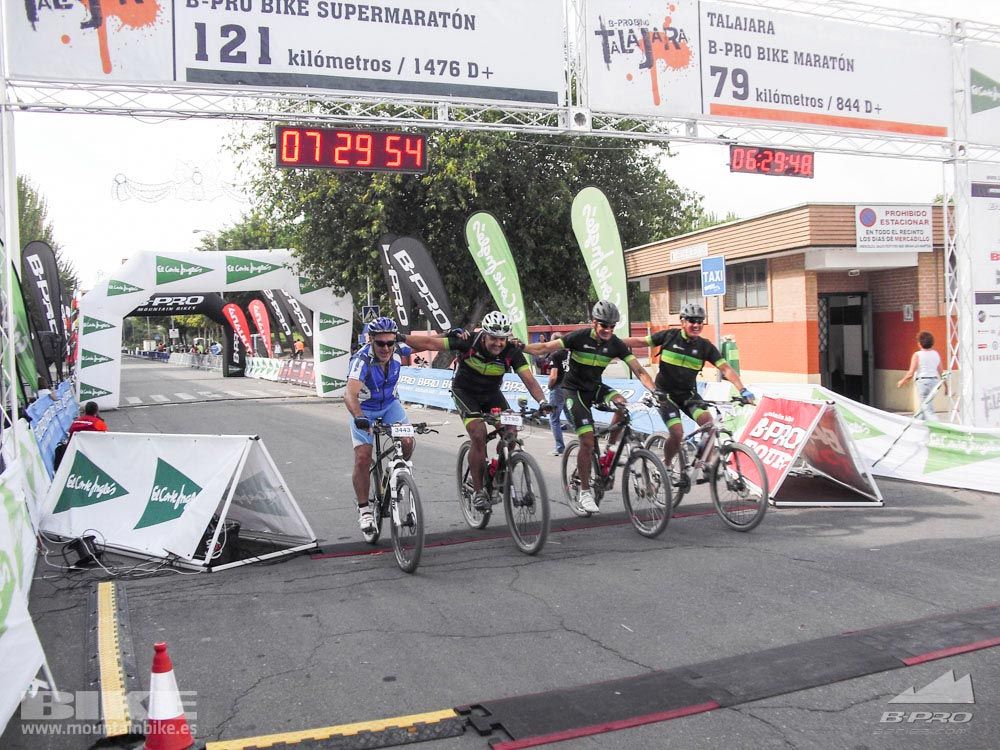 TALAJARA 2015 Galería 32. META a partir de 6:25 recorrido corto