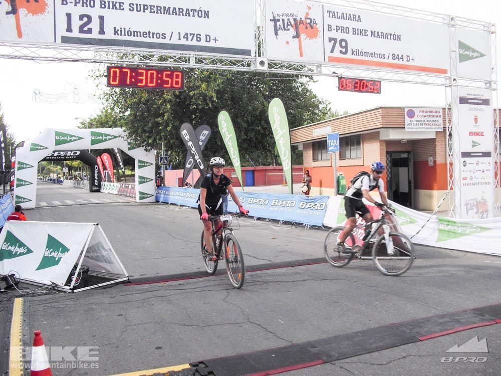 TALAJARA 2015 Galería 32. META a partir de 6:25 recorrido corto