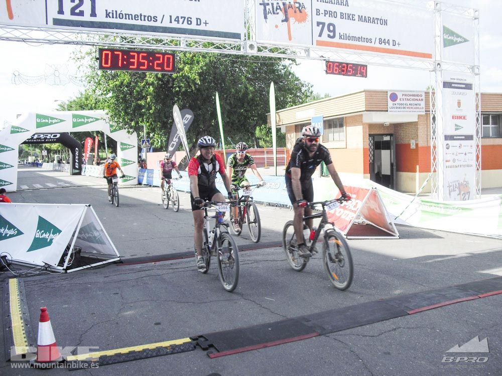 TALAJARA 2015 Galería 32. META a partir de 6:25 recorrido corto
