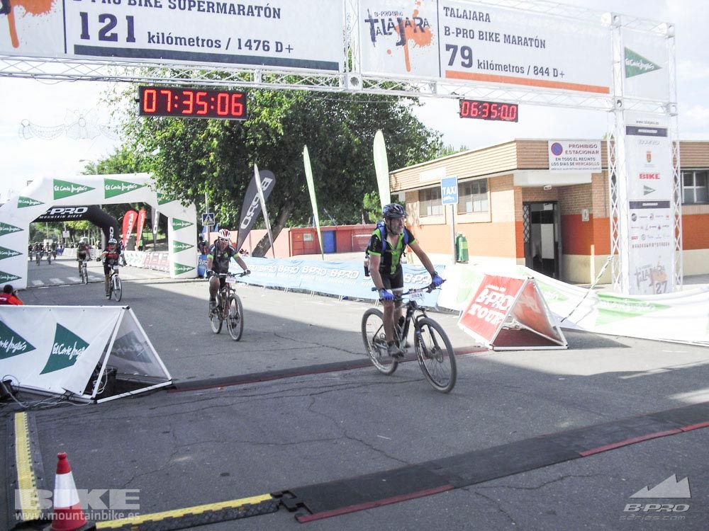 TALAJARA 2015 Galería 32. META a partir de 6:25 recorrido corto