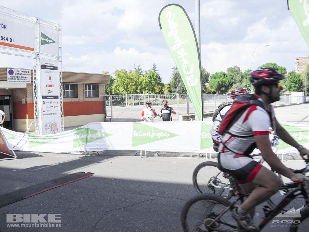 TALAJARA 2015 Galería 32. META a partir de 6:25 recorrido corto