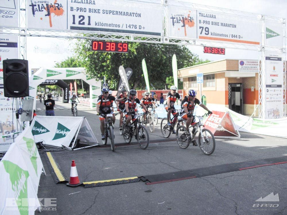 TALAJARA 2015 Galería 32. META a partir de 6:25 recorrido corto