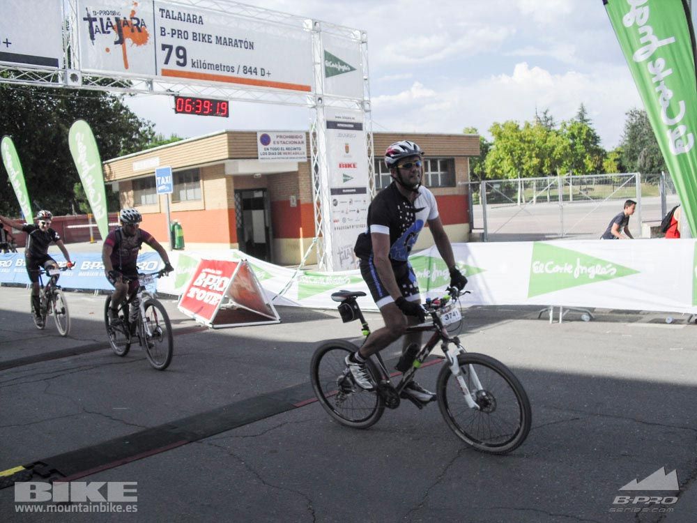 TALAJARA 2015 Galería 32. META a partir de 6:25 recorrido corto