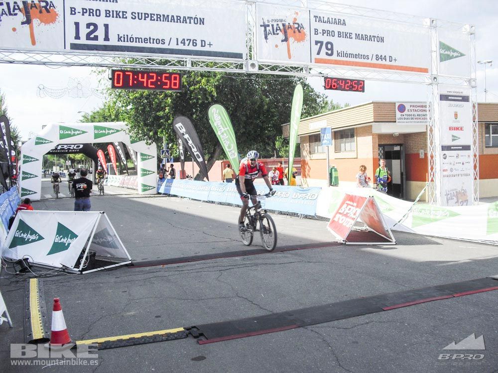 TALAJARA 2015 Galería 32. META a partir de 6:25 recorrido corto