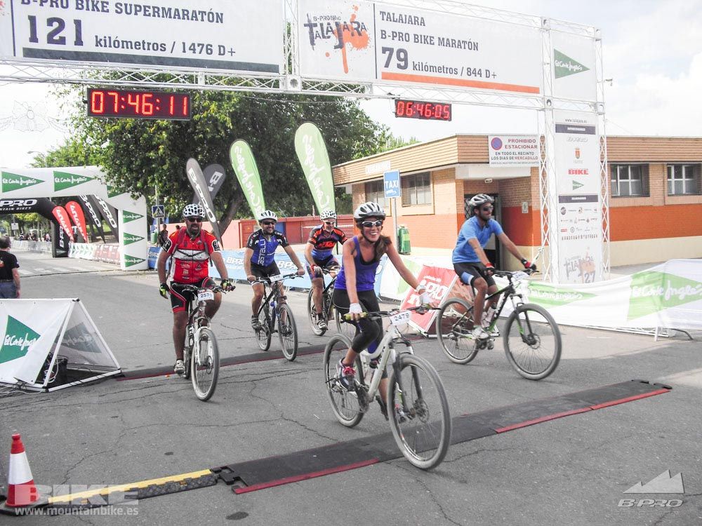 TALAJARA 2015 Galería 32. META a partir de 6:25 recorrido corto