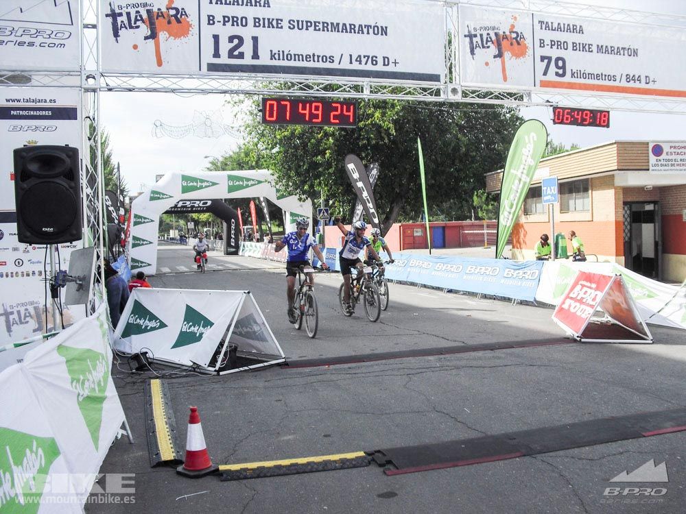 TALAJARA 2015 Galería 32. META a partir de 6:25 recorrido corto