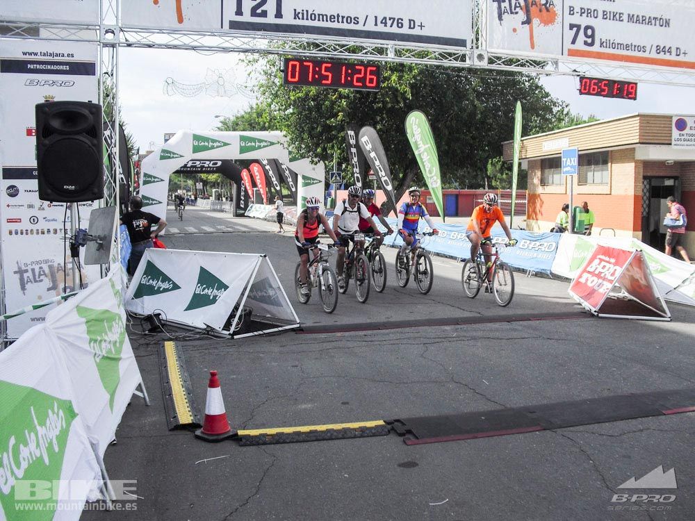 TALAJARA 2015 Galería 32. META a partir de 6:25 recorrido corto