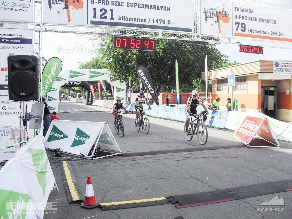 TALAJARA 2015 Galería 32. META a partir de 6:25 recorrido corto