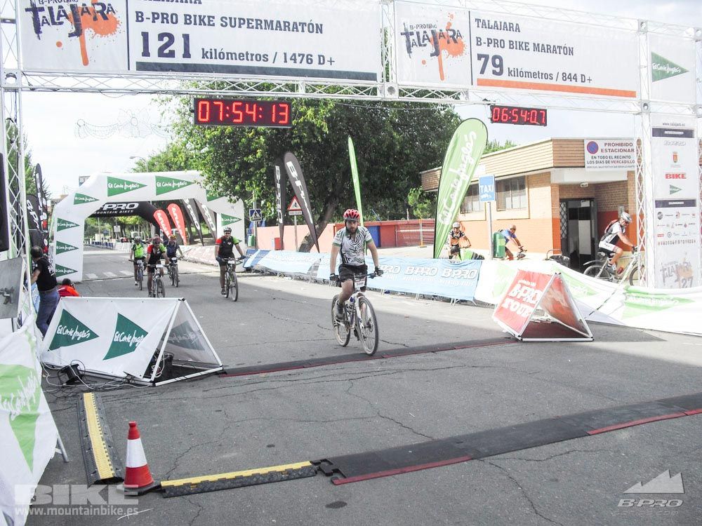 TALAJARA 2015 Galería 32. META a partir de 6:25 recorrido corto