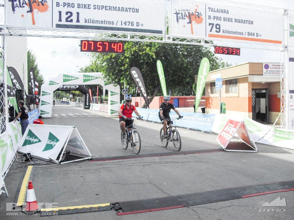 TALAJARA 2015 Galería 32. META a partir de 6:25 recorrido corto
