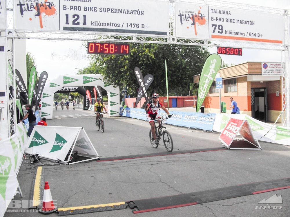 TALAJARA 2015 Galería 32. META a partir de 6:25 recorrido corto