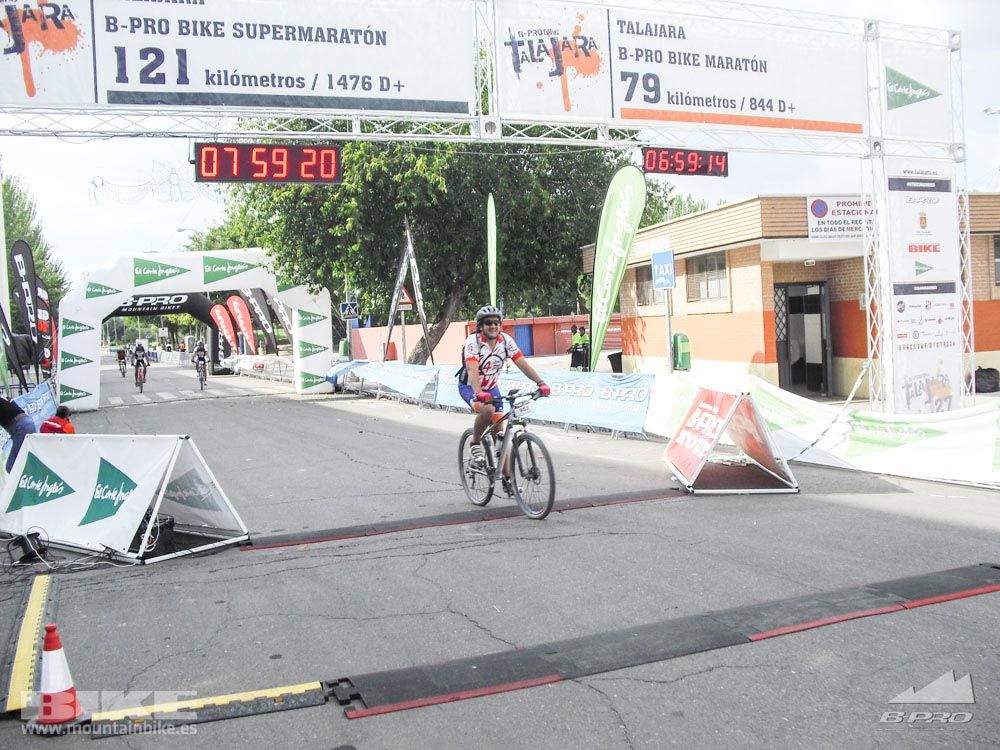 TALAJARA 2015 Galería 32. META a partir de 6:25 recorrido corto