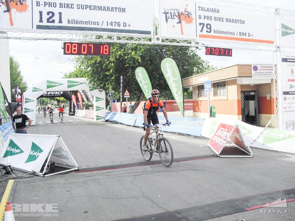 TALAJARA 2015 Galería 32. META a partir de 6:25 recorrido corto