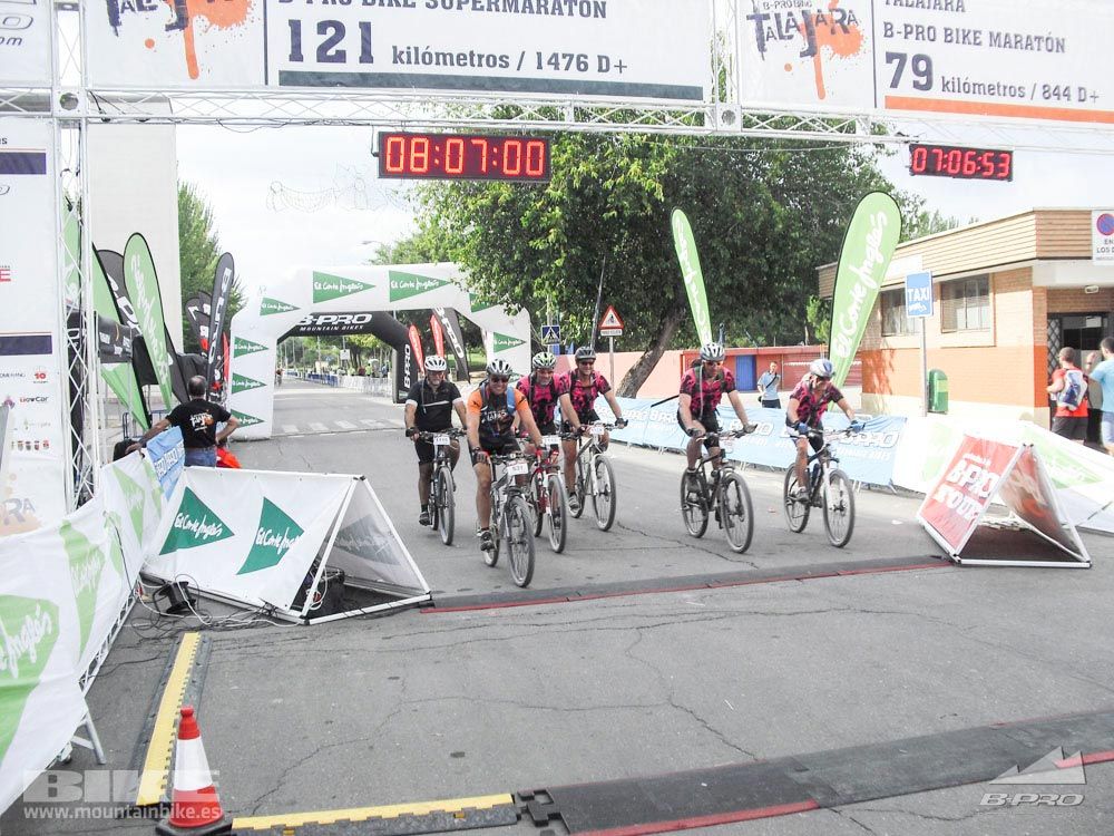 TALAJARA 2015 Galería 32. META a partir de 6:25 recorrido corto