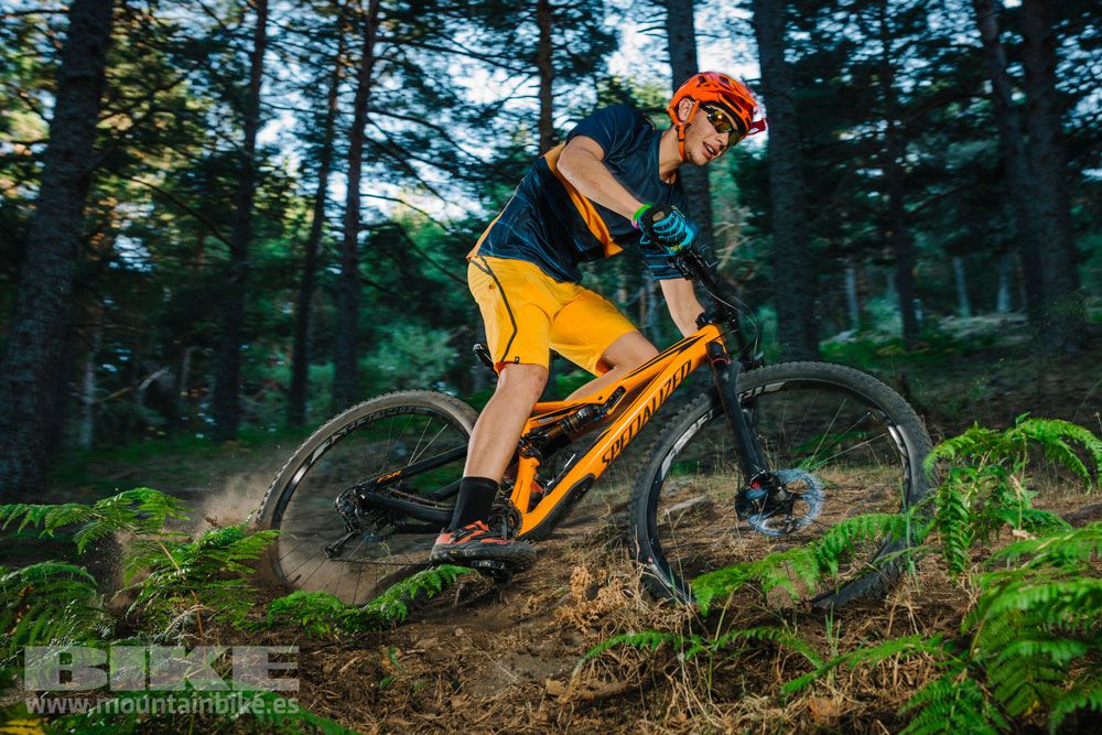 Test: Specialized Stumpjumper Expert Carbon 29” 2016