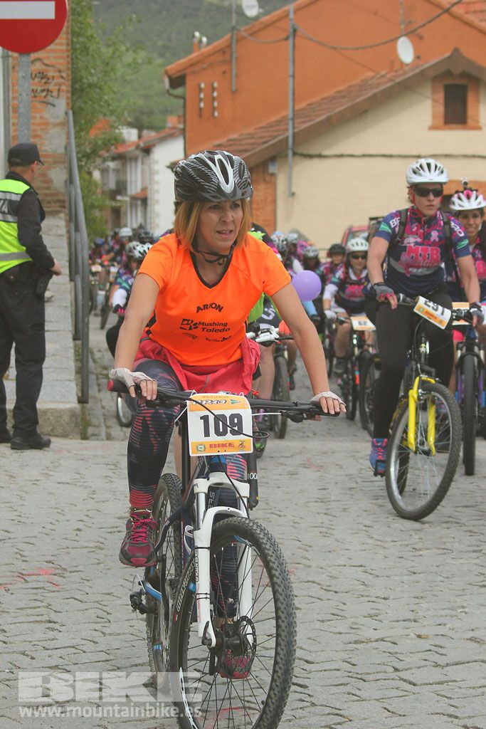 B-Pro MTB de la Mujer 2016, salida