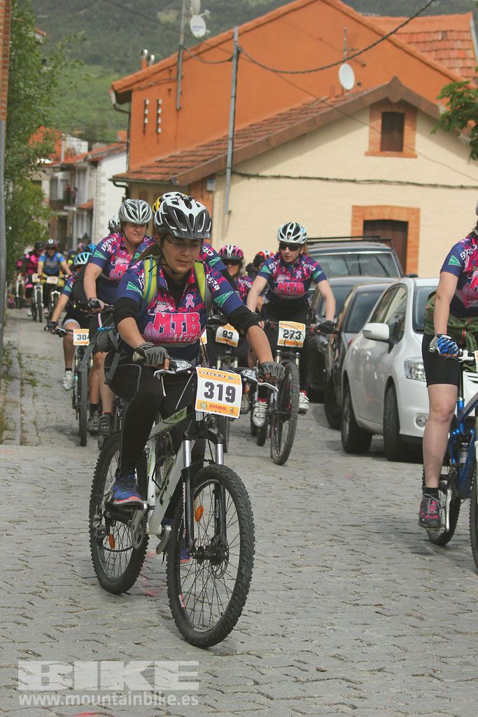 B-Pro MTB de la Mujer 2016, salida