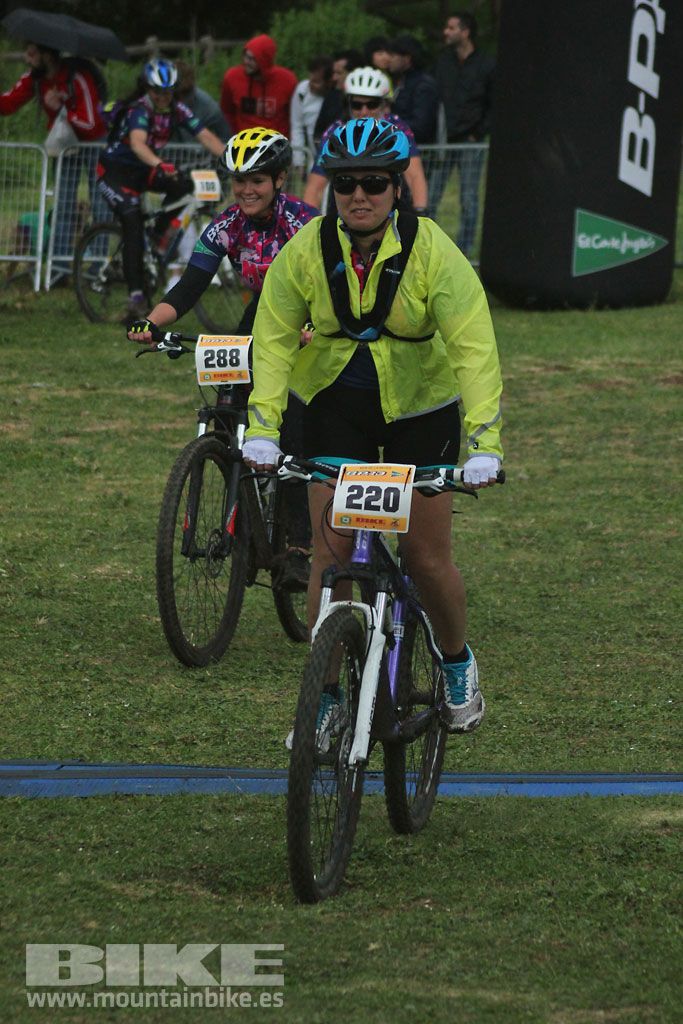 B-Pro MTB de la Mujer 2016, llegada