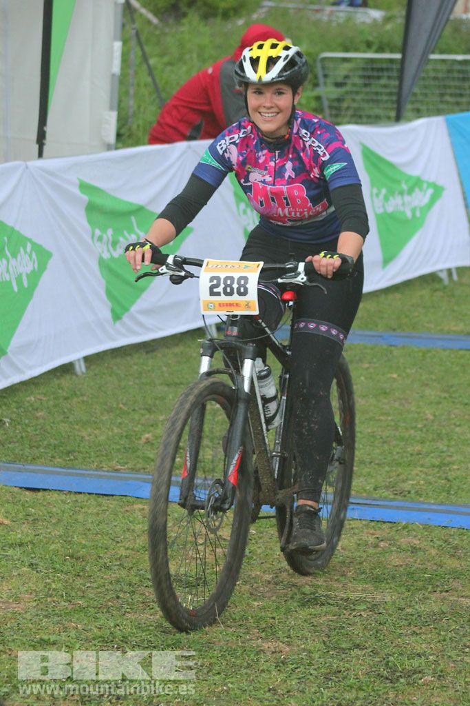 B-Pro MTB de la Mujer 2016, llegada
